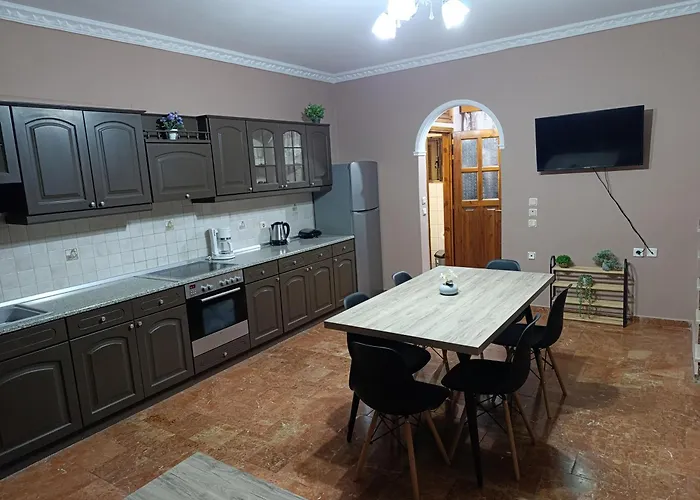 Savvas&Katia\'S Luxury House