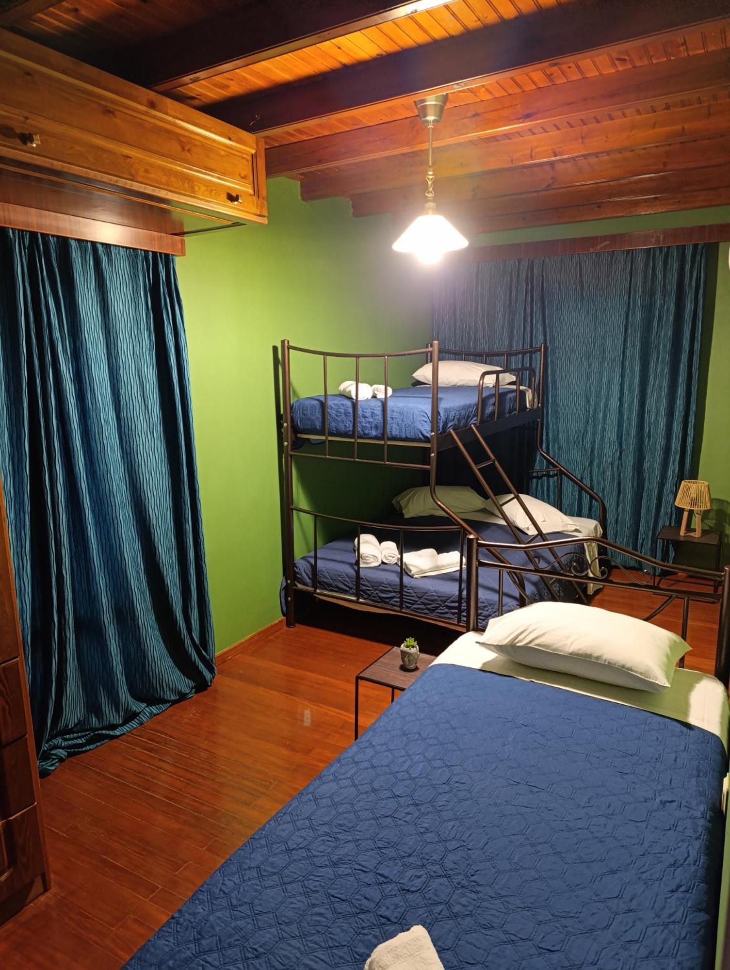 Savvas&katia's Luxury House Holiday home Mantouki